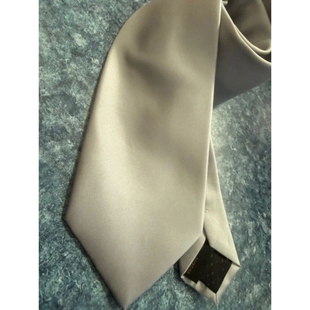 Men’s Silver/Grey Satin Tie